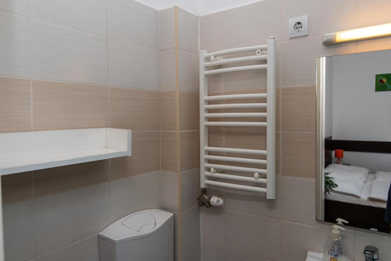 Hello Apartmanhaz Sopron Luaran gambar