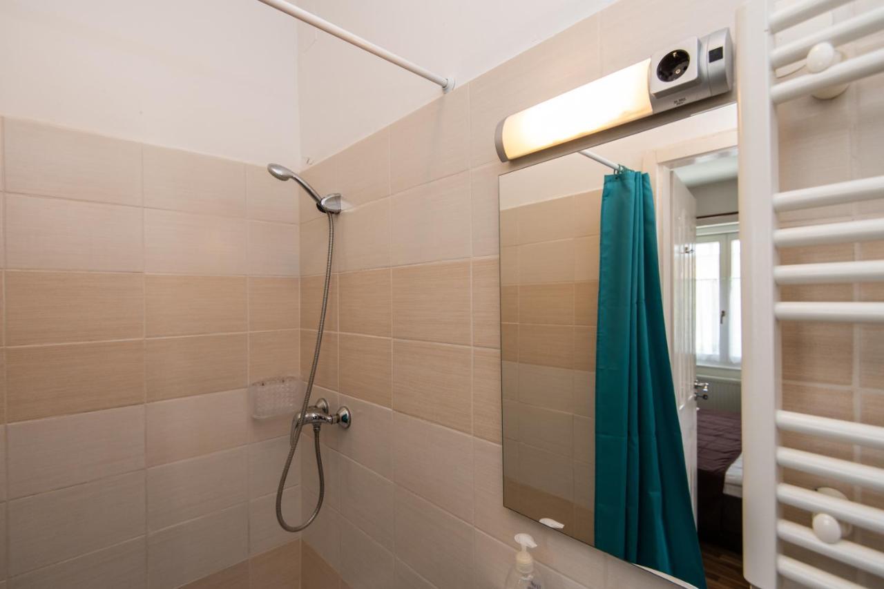 Hello Apartmanhaz Sopron Luaran gambar